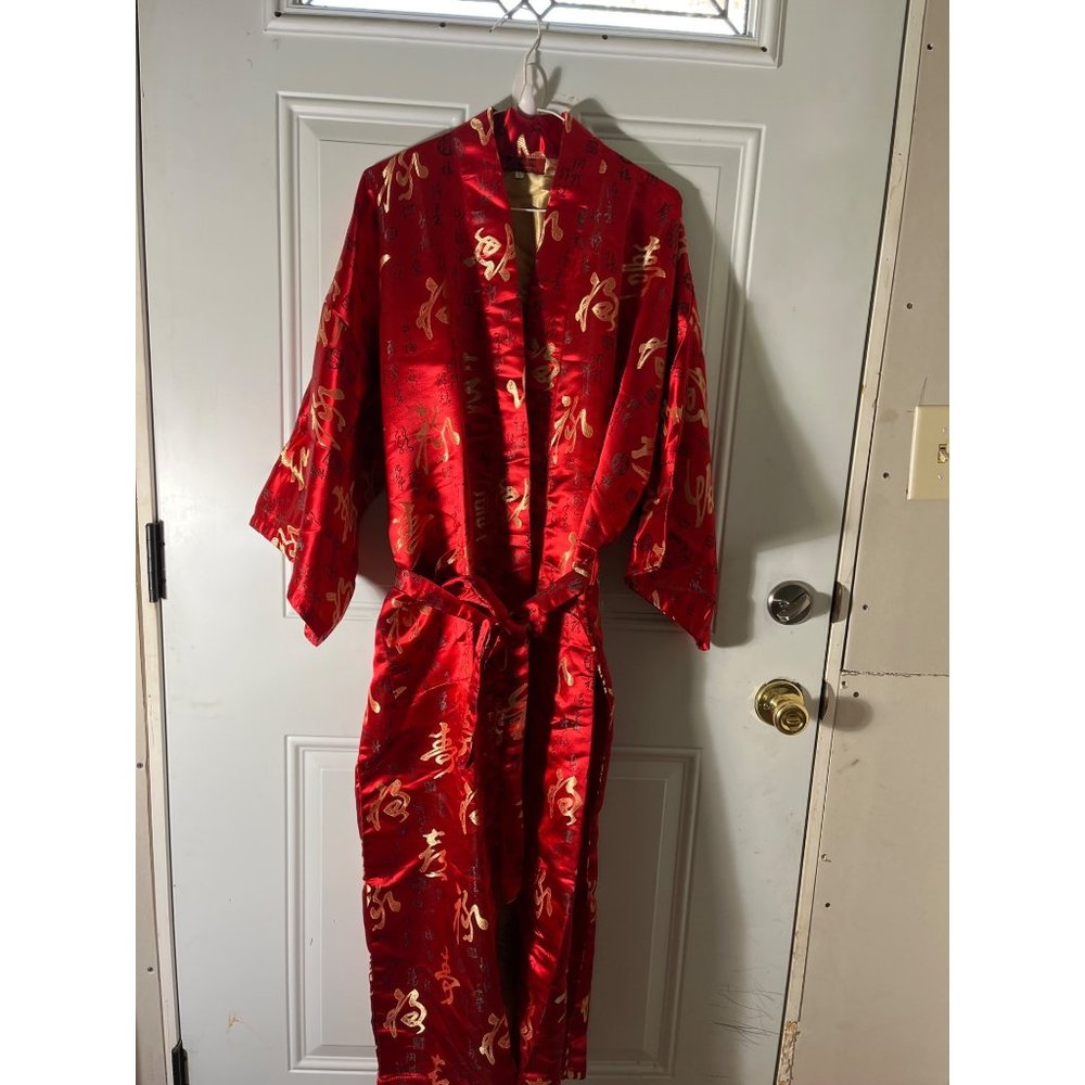 Lian Lin red and gold kimono robe with belt size large.